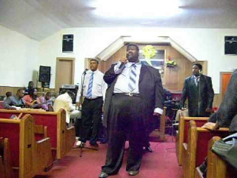Pastor Ronnie Johnson & sensational aires