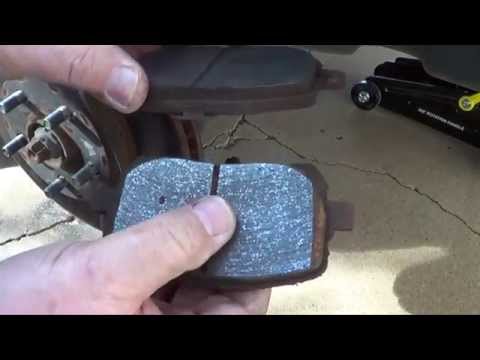 DIY How to Change Disc Brakes on a Pontiac Vibe / Toyota Matrix
