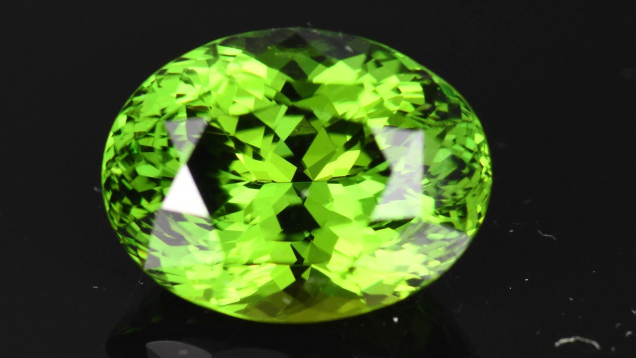 An Ultra Rare Grossular-Andradite 