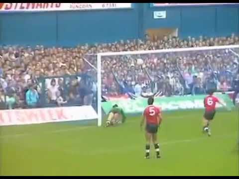 1986-87: Everton 3-1 Manchester United