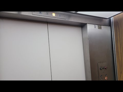 [EL] Cool 1973 Otis Lexan Hydraulic Elevator at BB&T (Waynesville, NC)
