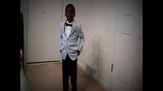 4 year old Vinny singing Pause Flash by R. Kelly