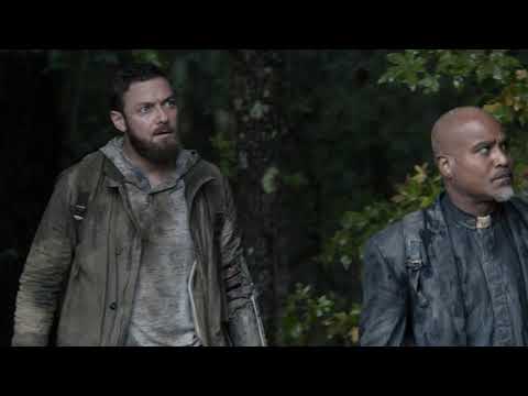 The Walking Dead S10E19 - Aaron and Gabriel find a safe place for spent the night