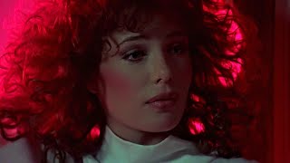Weird Science - Kelly LeBrock (1985) Kim Wilde - Turn It On