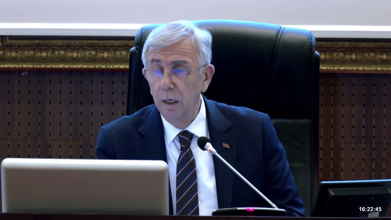 ABB Başkanı Sn. @mansuryavastv Belediye Meclisinde: "Fitch raporunda Türkiye'de birincisiyiz."