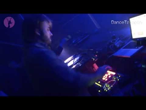 Lee Curtiss ft Debbie Rennalds - Freaks [played by Lee Curtiss]