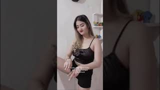 Setelan hitam memang mempesona #SHORTS