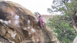 Video thumbnail of Mono E Mono, V4. Joe’s Valley