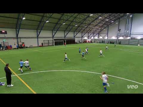 Komeetat P2013 vs HJS