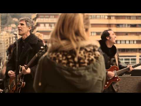 El Hombre Que Hay En Mi - Mikel Erentxun