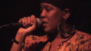 Dezarie with the Midnite Band at the Independent San Francisco August 4, 2009 whole show