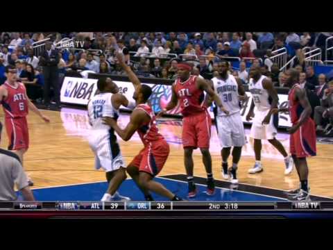 Dwight Howard 33Pts 9-12 FG vs Hawks in Game 2...