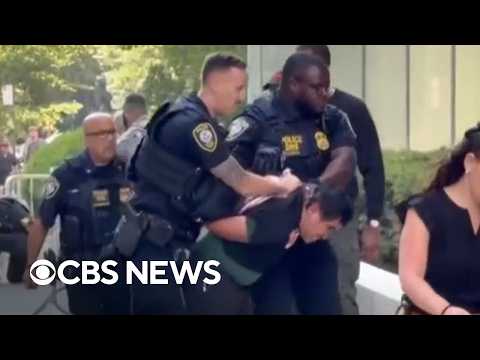 Suspect arrested in explosion outside NYC federal building was anti-ICE, sources say