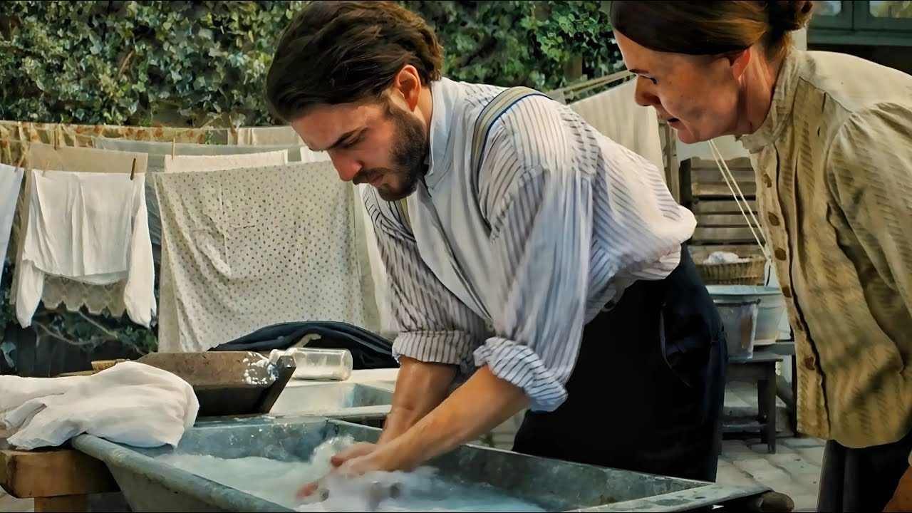 He was the first person in the world to discover the method of washing hands.