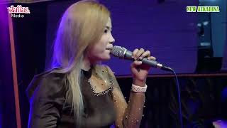 Download lagu devi valencia dengan rambut barunya - New azkadina - Live dogles uka mp3