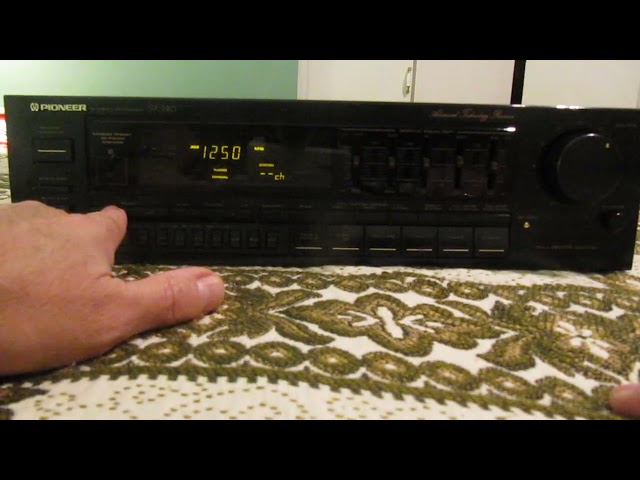 Pioneer Model SX-240 Stereo Receiver Fully Tested XCond Cir1990 in Arts & Collectibles in Mississauga / Peel Region
