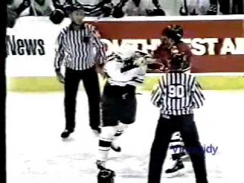 Cam Russell vs Todd Harvey