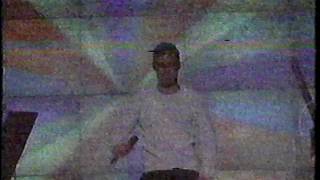 Ricky Martin - La Bomba (Evento VOX FM 1998)