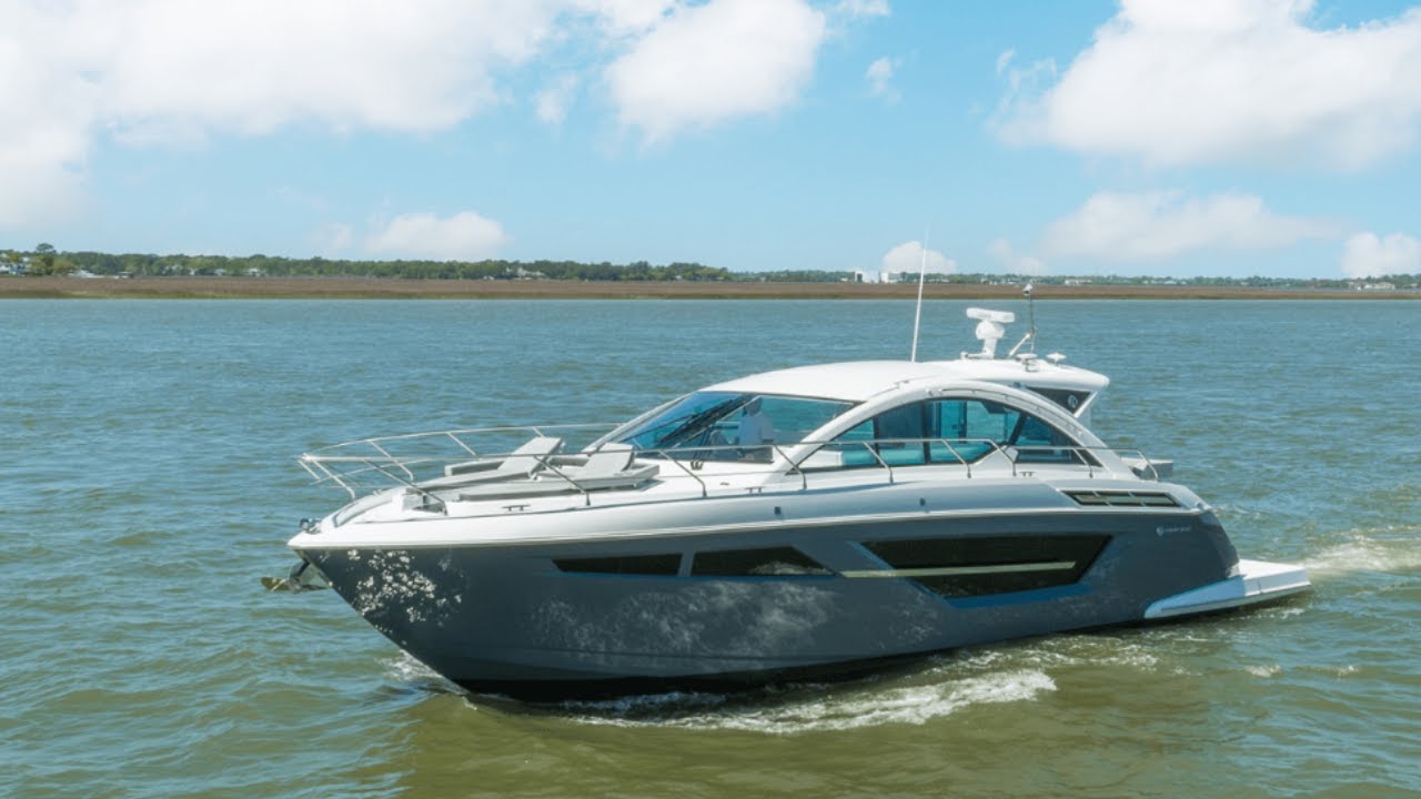 Blend of Luxury and Function - 2023 Cruisers Yachts 50 Cantius