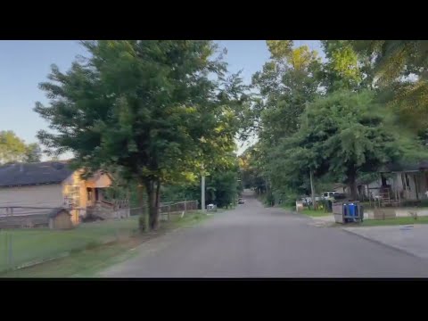 Texarkana city leaders meet with community regarding abandoned house issue