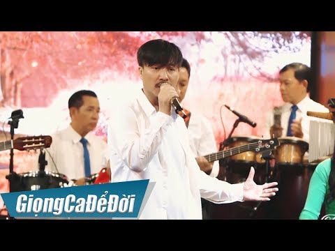 Thể hiện bởi Quang Lập