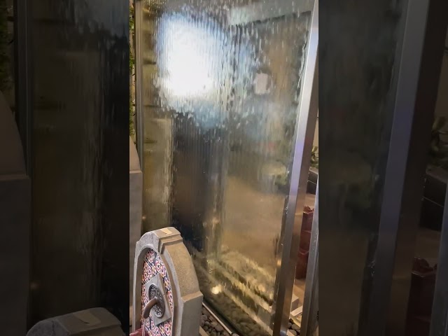 شلال استيل زجاجي شفاف كبير