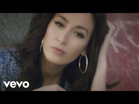 Kenza Farah - Problèmes (Clip officiel) ft. Jul