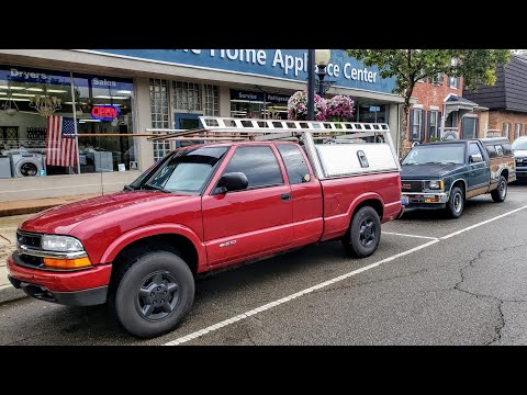 Whats in the box? Rough Country 2.5" suspension Lift Kit for the 2003 Chevy S10 4wd.