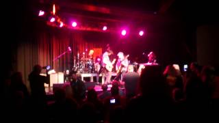 Breakin Down - The Headpins @ Deerfoot Casino