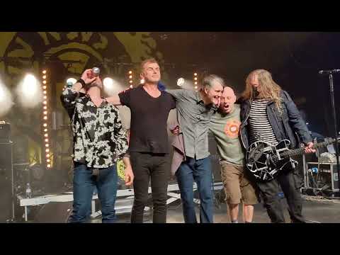 Ned's Atomic Dustbin - Selfish (Stourbridge 04 December 2021)