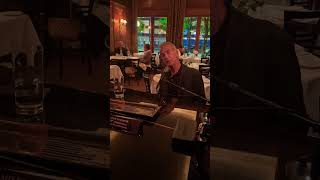 Bobby Darin’s “Beyond The Sea” request at the piano bar! 🎹😲 #pianobar #bobbydarin #beyondthesea