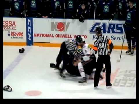 Alex Petrovic vs Daniel Dale