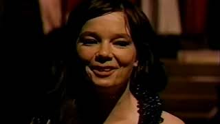 Björk - Unravel - Live at Riverside Church (2001)