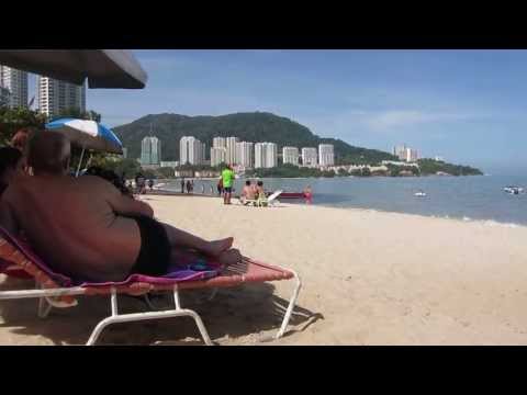 Eidil & Aniq on beach