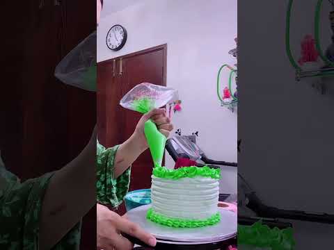 Fire cake for my best frnd nimrah frst time made