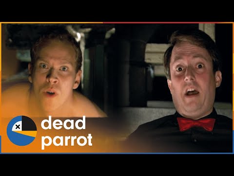 Jez Stranded On A Balcony | Peep Show