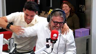 Rádio Comercial | Um homem que fala como se estivesse num relato de futebol! - Rebenta a Bolha