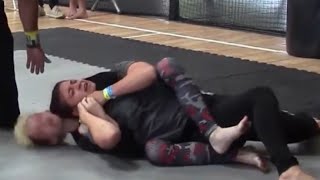 Download lagu Jiu-Jitsu Antar Perempuan | Pertarungan Kekuatan & Keterampilan Pamungkas mp3