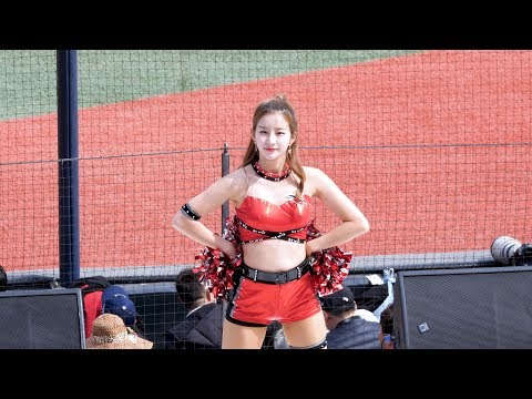 kt위즈 치어리더 김진아 - 투혼가 @수원KT위즈파크 [4K 60fps 직캠] 190407 (2019 신한은행 마이카 KBO리그 LGvsKT)