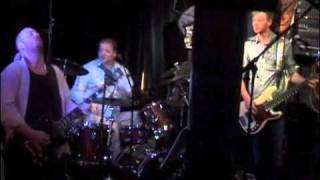 UHA plays Norwegian Wood