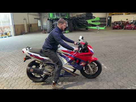 Video: Honda CBR600F motorcycle 1
