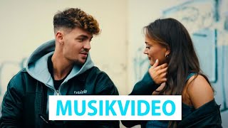 Musik-Video-Miniaturansicht zu Eisblaue Augen Songtext von Karsten Walter