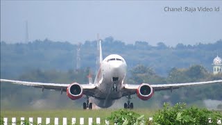 preview picture of video 'Lion Air Boeing 737-900ER Take Off di Bandara Adi Sumarmo Solo'
