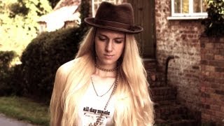 SUMMERTIME - Olesya Star