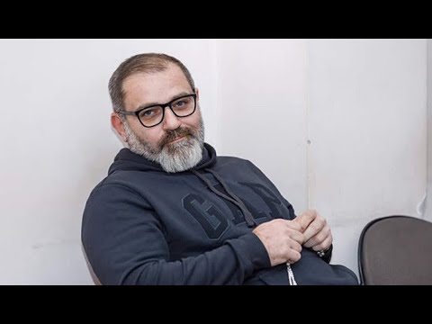 #Ուղիղ. Նարեկ Մալյանը դուրս է գալիս «Վարդաշեն» ՔԿՀ-ից