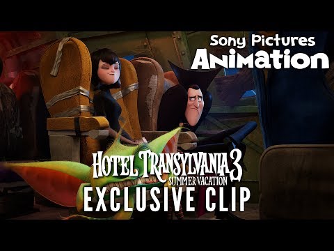 Hotel Transylvania 3: Summer Vacation (Sneak Peek 'Welcome Aboard Gremlin Air')