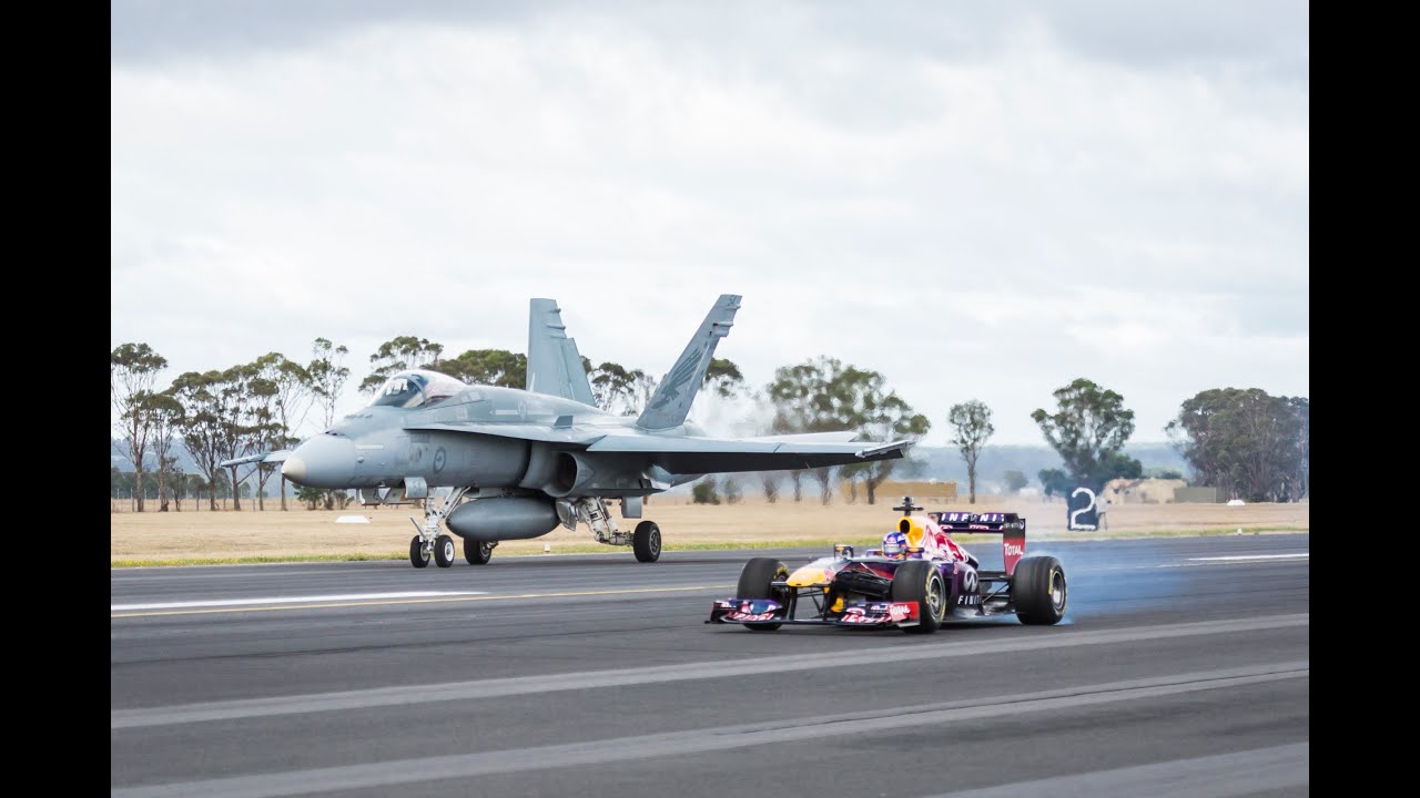 F1 Car vs F/A-18 Hornet (Red Bull's Daniel Ricciardo Feels The Force)