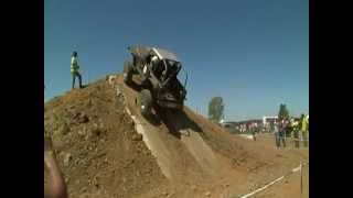 preview picture of video 'eurotrial 4x4 leon jeep redondela subiendo montaña arviza hill climb'