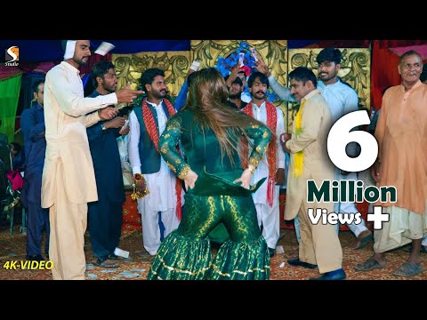 Maza leyn de , Chahat Baloch Dance Performance Miana Hazara Show 2022