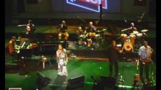 Cesaria Evora - Tchom Frio- Live @FranceInter